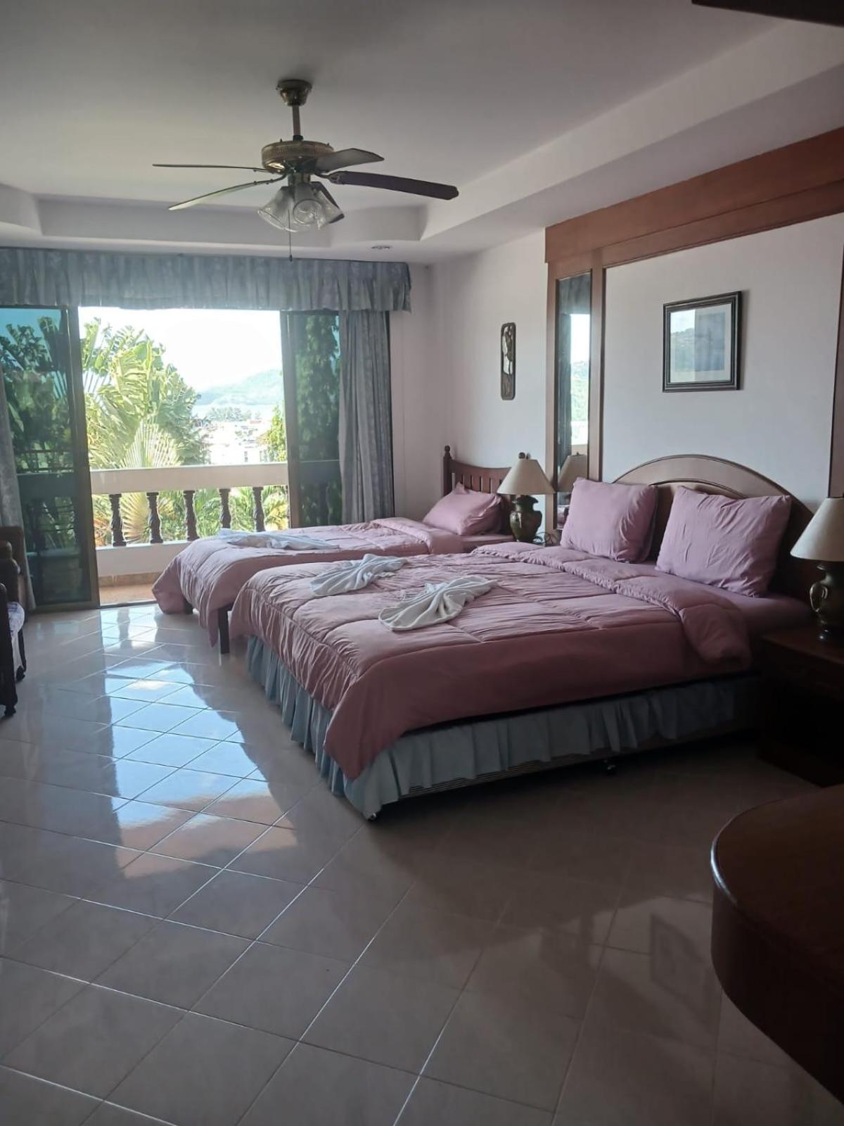 Aksarai Hotel Patong Ngoại thất bức ảnh