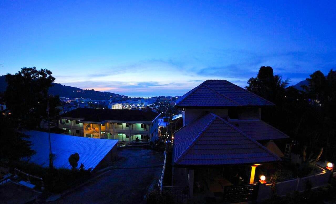 Aksarai Hotel Patong Ngoại thất bức ảnh