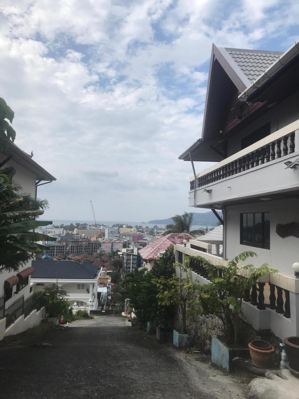 Aksarai Hotel Patong Ngoại thất bức ảnh